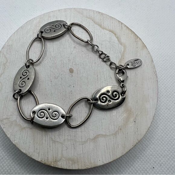 🍭4/$20 Alexa’s Angels Silver Reversible Friend Charm Bracelet - Picture 5 of 6